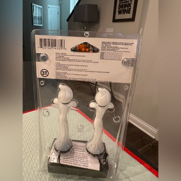 NIB! Retired! Lemax Spooky Town Ghost Light Posts!! - Picture 8 of 8